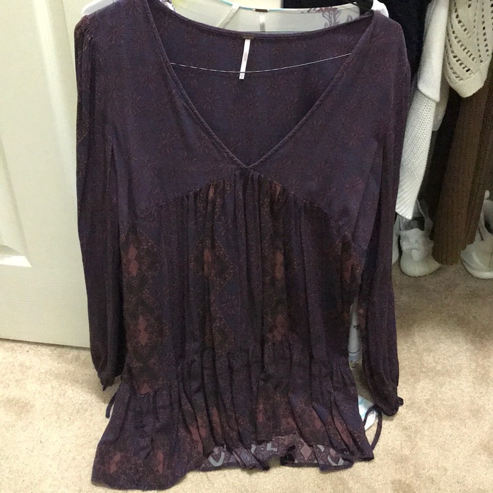 Free ppl top like new